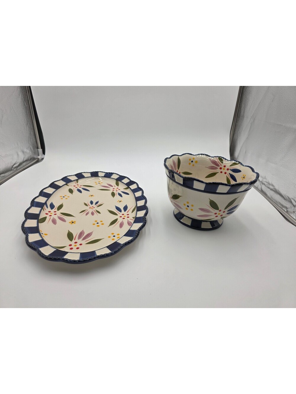 Temp-tations Old World 2 Qt Scalloped Bowl and Oval Platter Set